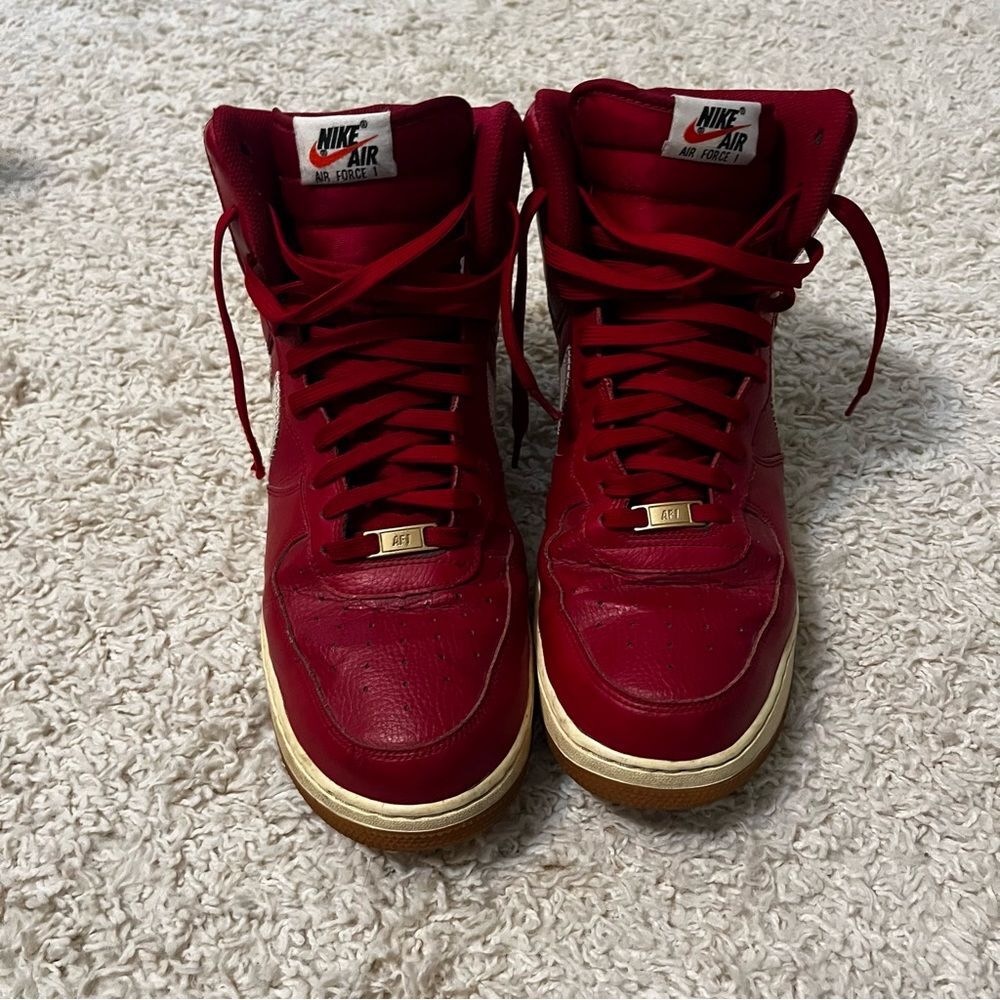 Mens Nike Air Force One Hi High Gym Red Perforated size 13